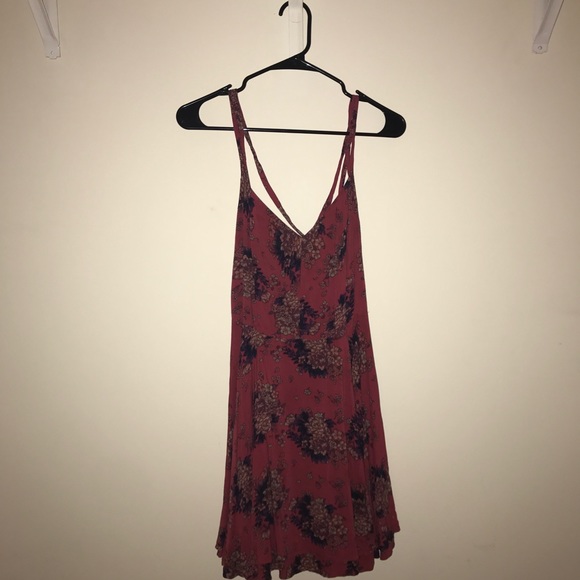 ✨SOLD✨ Kimchi Blue Scarlett Fit + Flare Dress - Picture 3 of 3