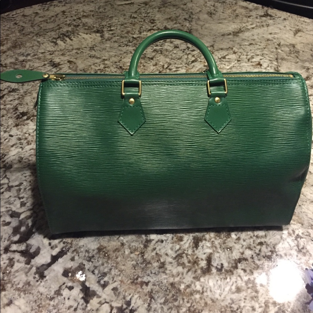 Epi 35, green leather.  Excellent condition - Picture 7 of 8
