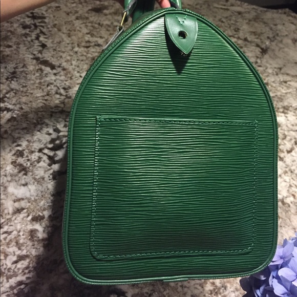 Epi 35, green leather.  Excellent condition - Picture 4 of 8