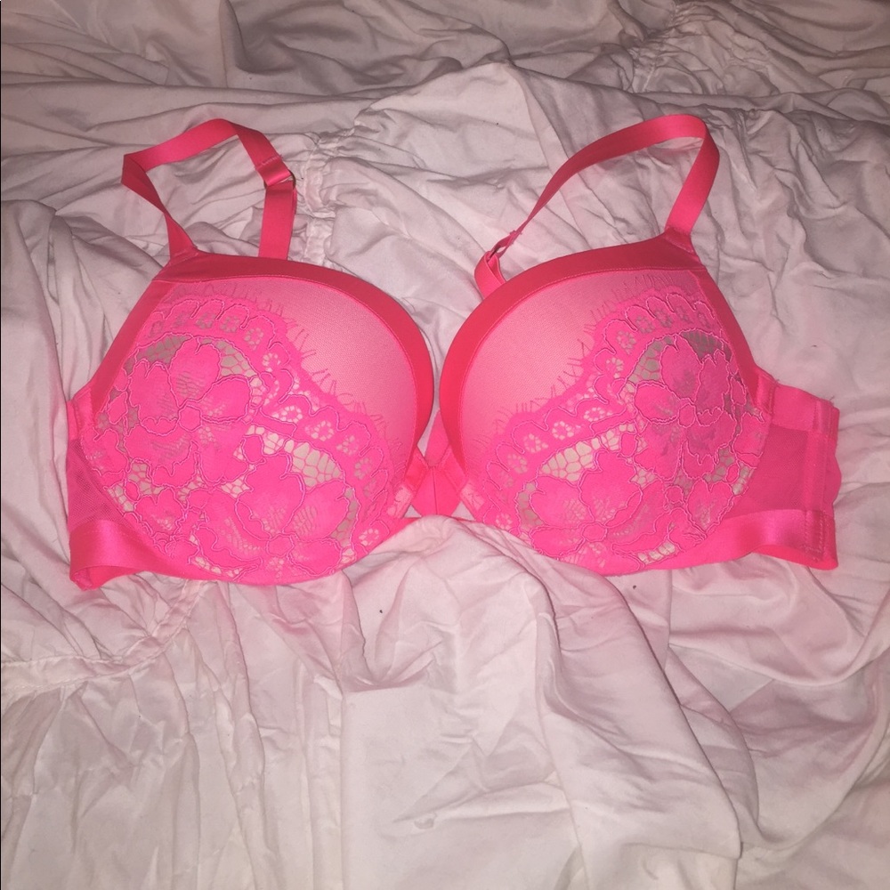 VS Hot Pink Bra