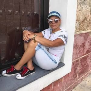 Meet your Posher, Alina