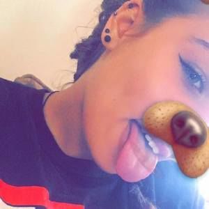 Meet your Posher, Tazonna