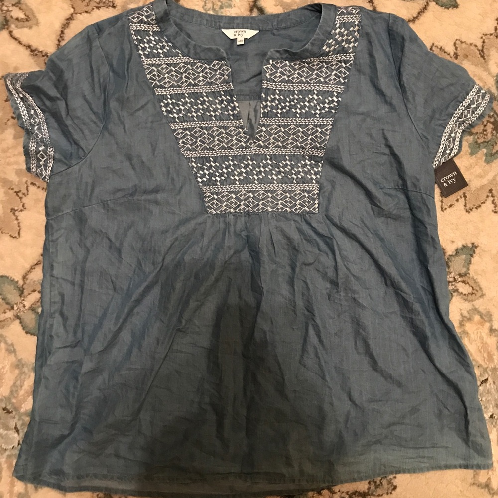 crown & ivy chambray top with white embroidering