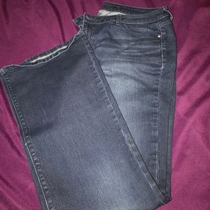 Boot it Jennifer Lopez 👖