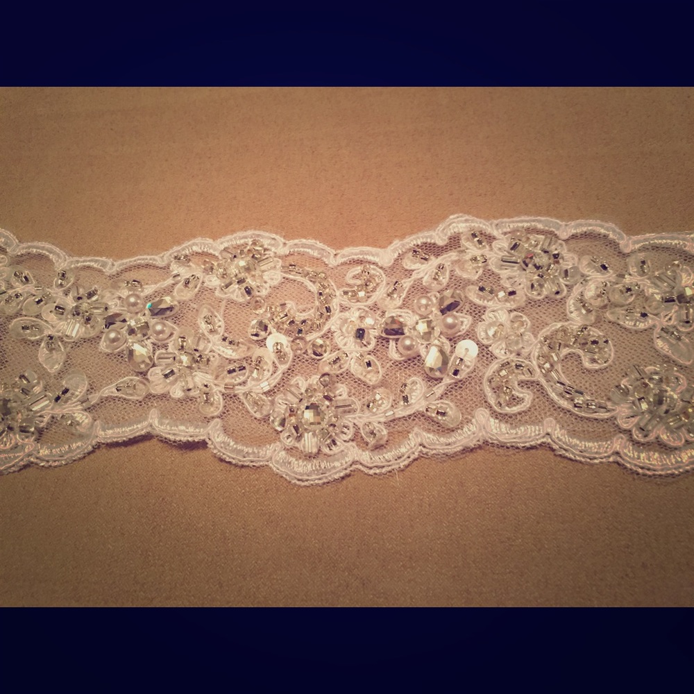 đNWT bridal belt sash for a PRINCESSđđ - Picture 2 of 5