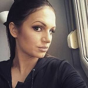 Meet your Posher, Anka