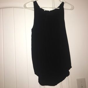 Black and reddish tanks