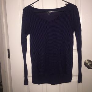 mudd long sleeve v-neck