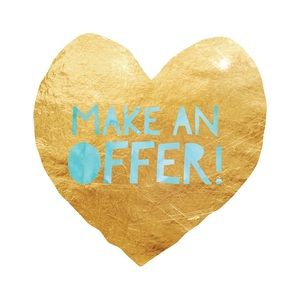 😄 OFFERS ARE WELCOME! 👗