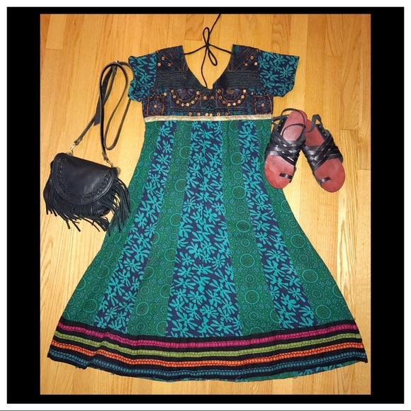 EUC BEAUTIFUL HANDMADE BOHO INDIA ETHNIC DRESS S/M - Picture 1 of 4