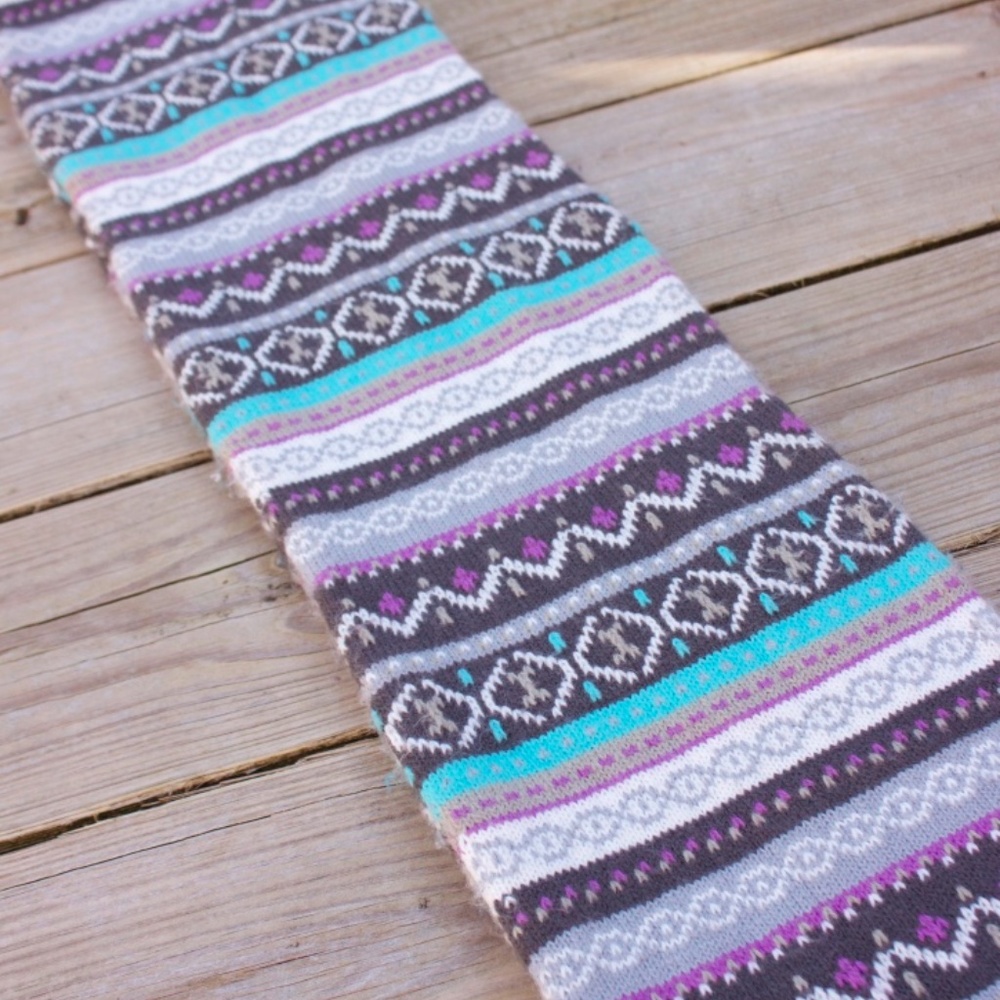 Delia's festive scarf!