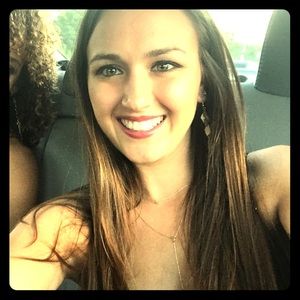 Meet your Posher, Lauren