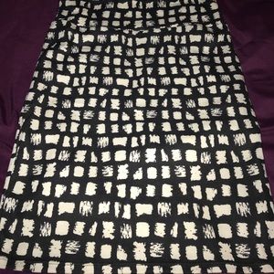 Large Lularoe Cassie skirt