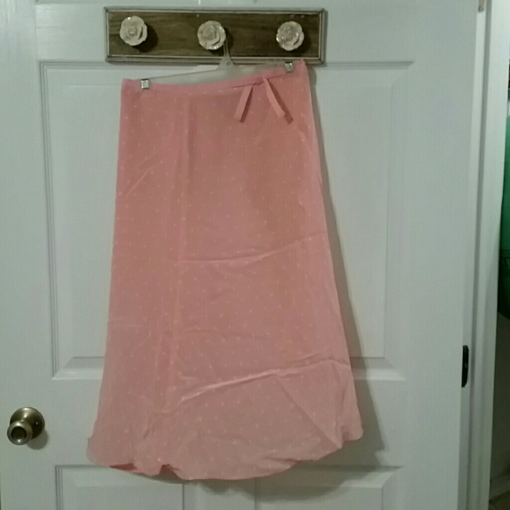 Pink & white polka dot skirt