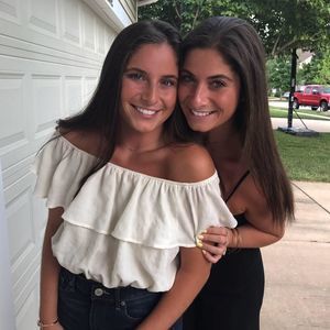 Meet your Posher, Dani