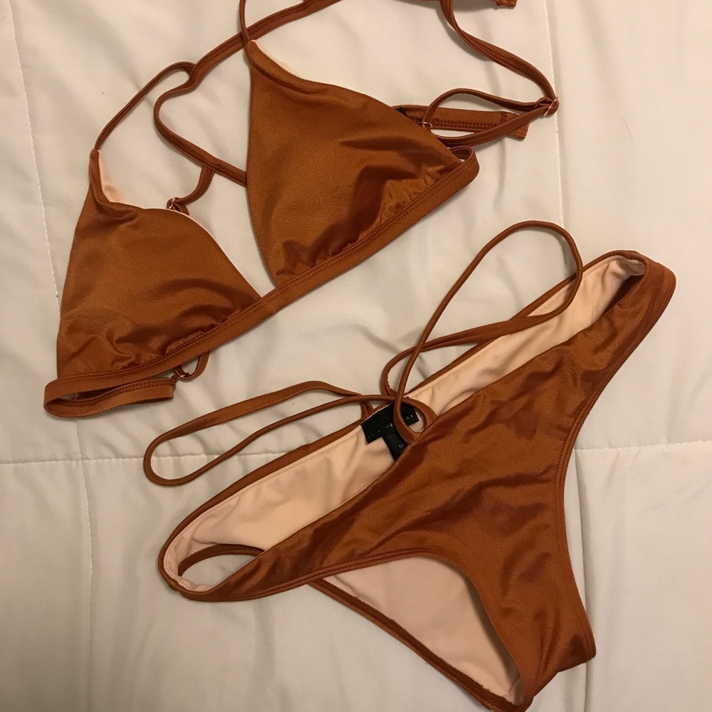 L.A Hearts Bikini - Picture 2 of 7