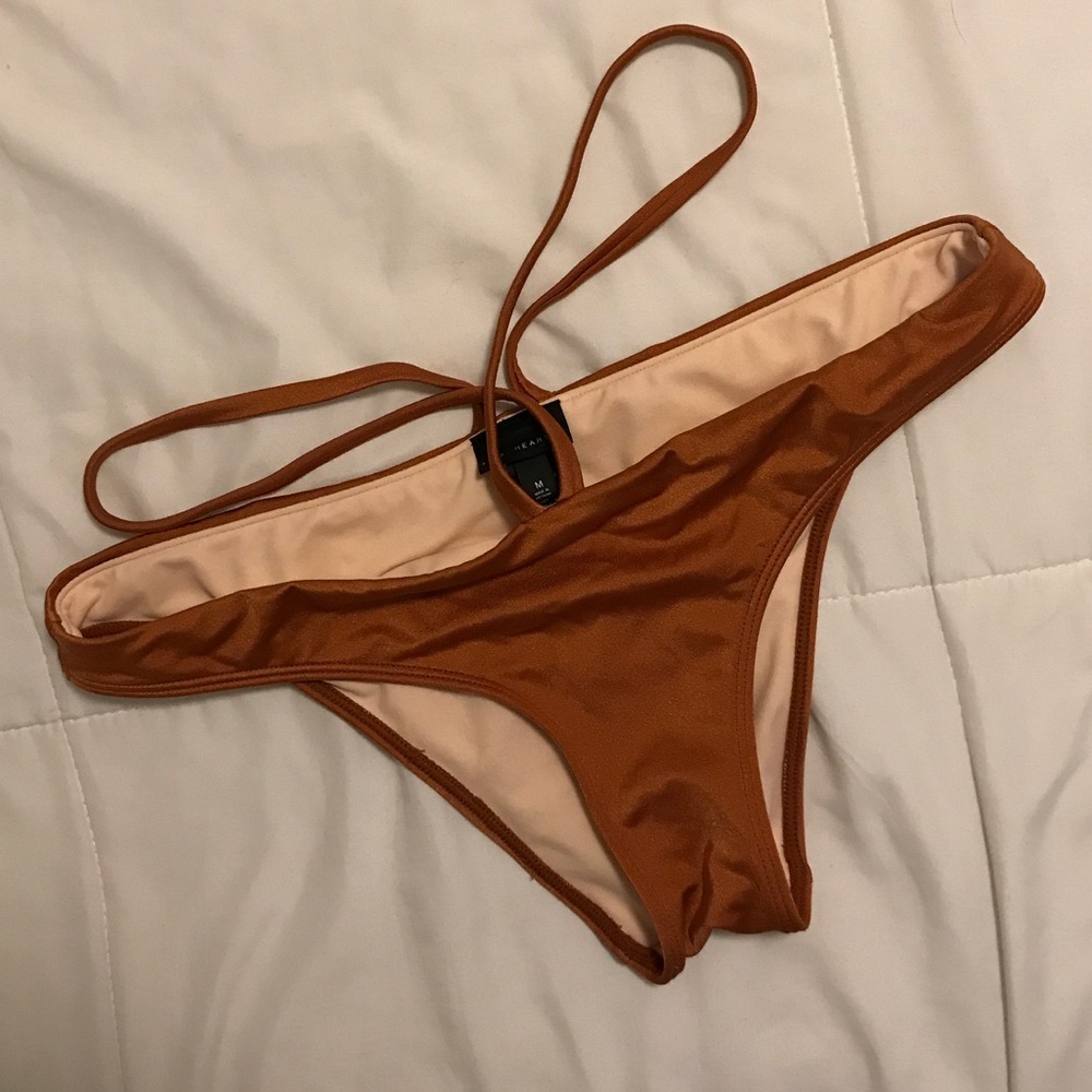 L.A Hearts Bikini - Picture 3 of 7