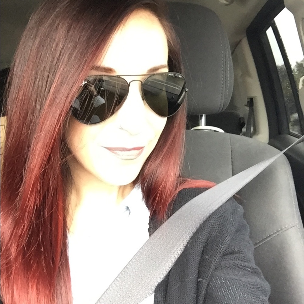 Meet your Posher, Ashley