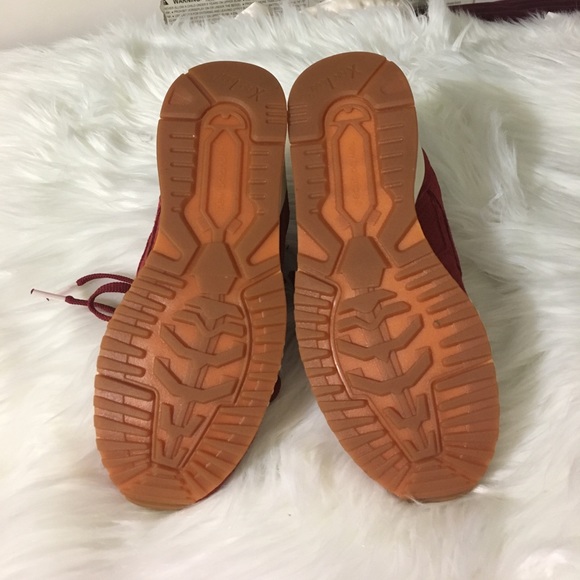 🔥SOLD NWB New Balance Sneakers🔥 - Picture 4 of 6