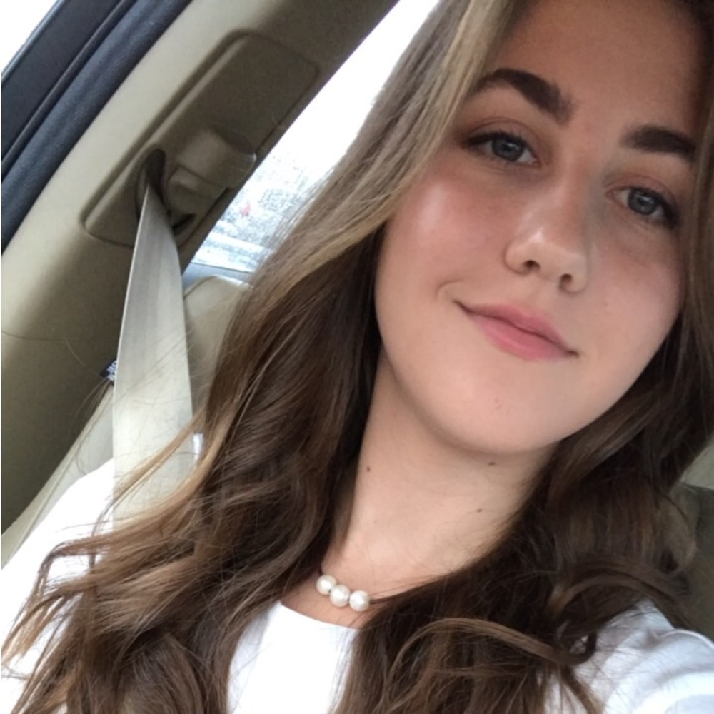 Meet your Posher, Carrie