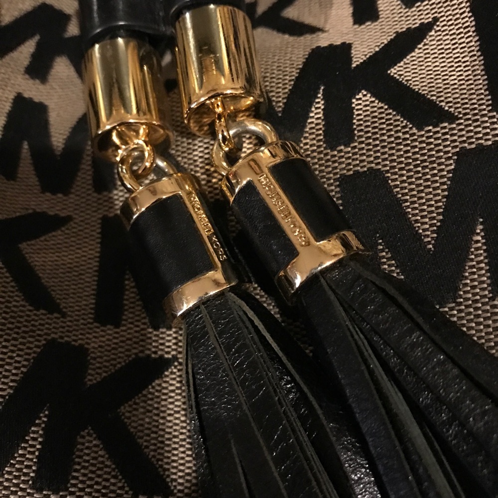 SOLD MK Camden signature logo shoulder bag