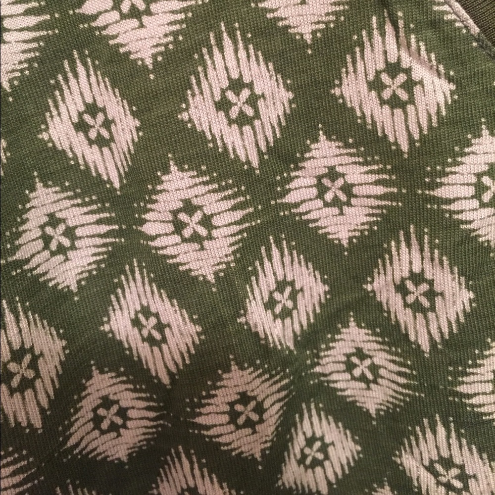Fun Diamond Patterned Tank - Picture 2 of 2