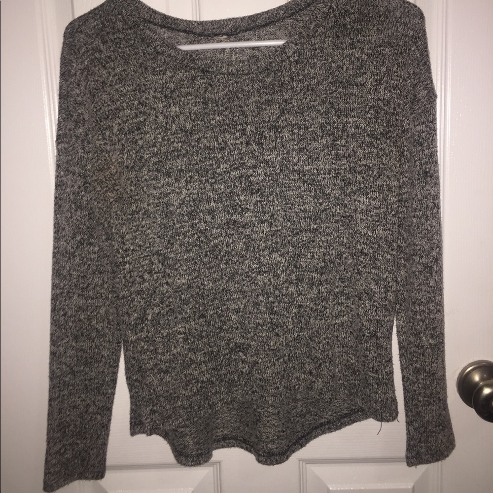 b&w/ grey sweater