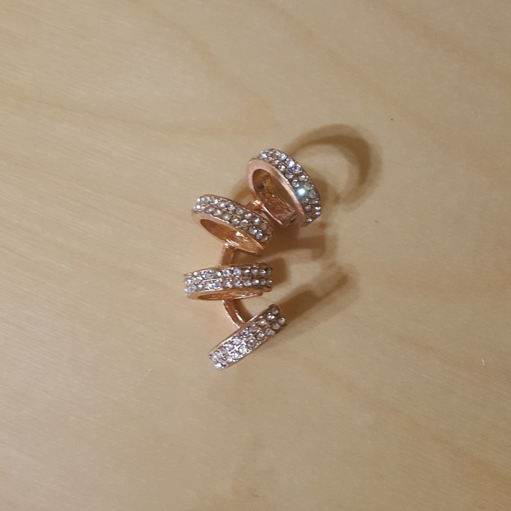 Ear cuffs - Picture 2 of 3