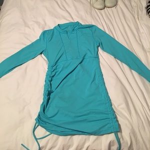 Athleta workout shirt