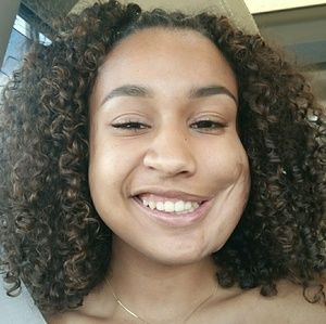 Meet your Posher, Bliss