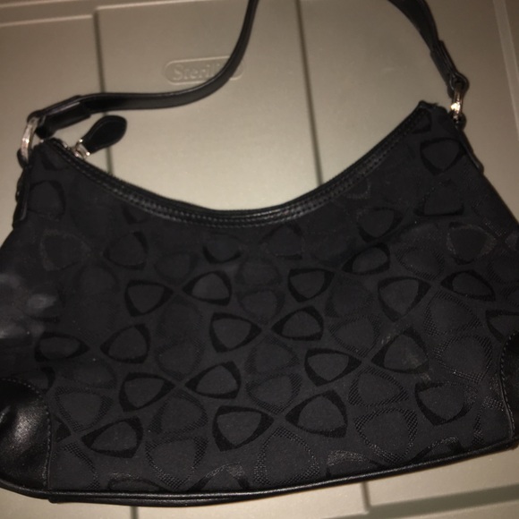 Liz Claiborne black purse - Picture 2 of 4