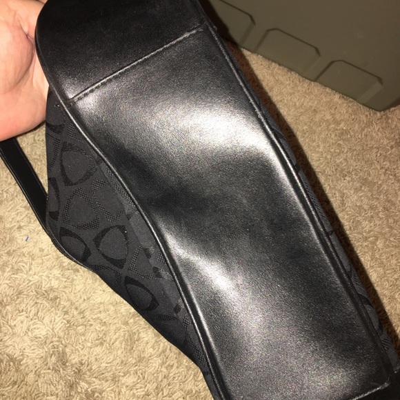 Liz Claiborne black purse - Picture 4 of 4