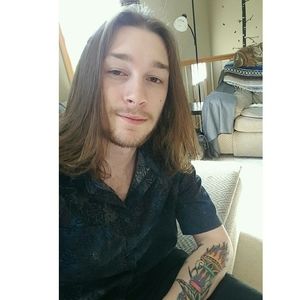 Meet your Posher, Avery