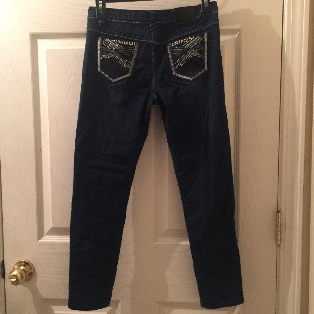JEANS - Picture 2 of 3