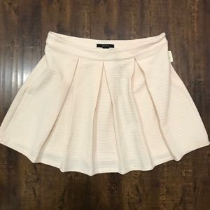 Forever21 Pleated Mini Skirt Cream color in Large