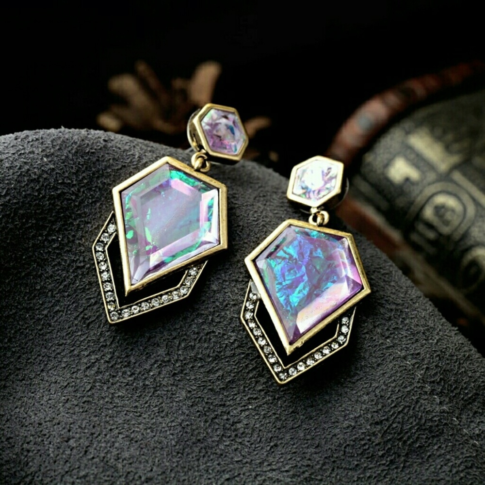 Iridescent luminous geometric earrings - Picture 4 of 4