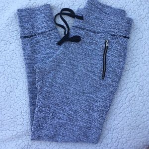 Gently Loved AE joggers