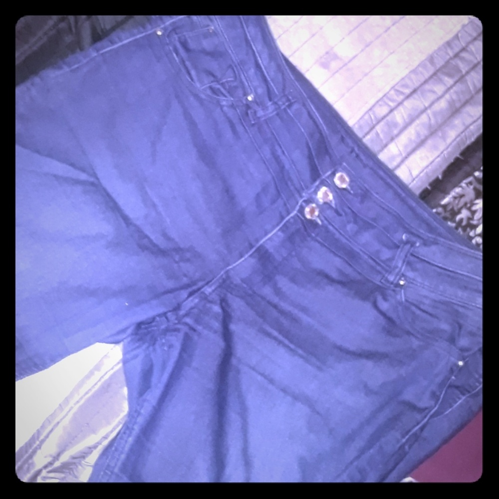 Gently worn  hig waisted butt lifting jeans