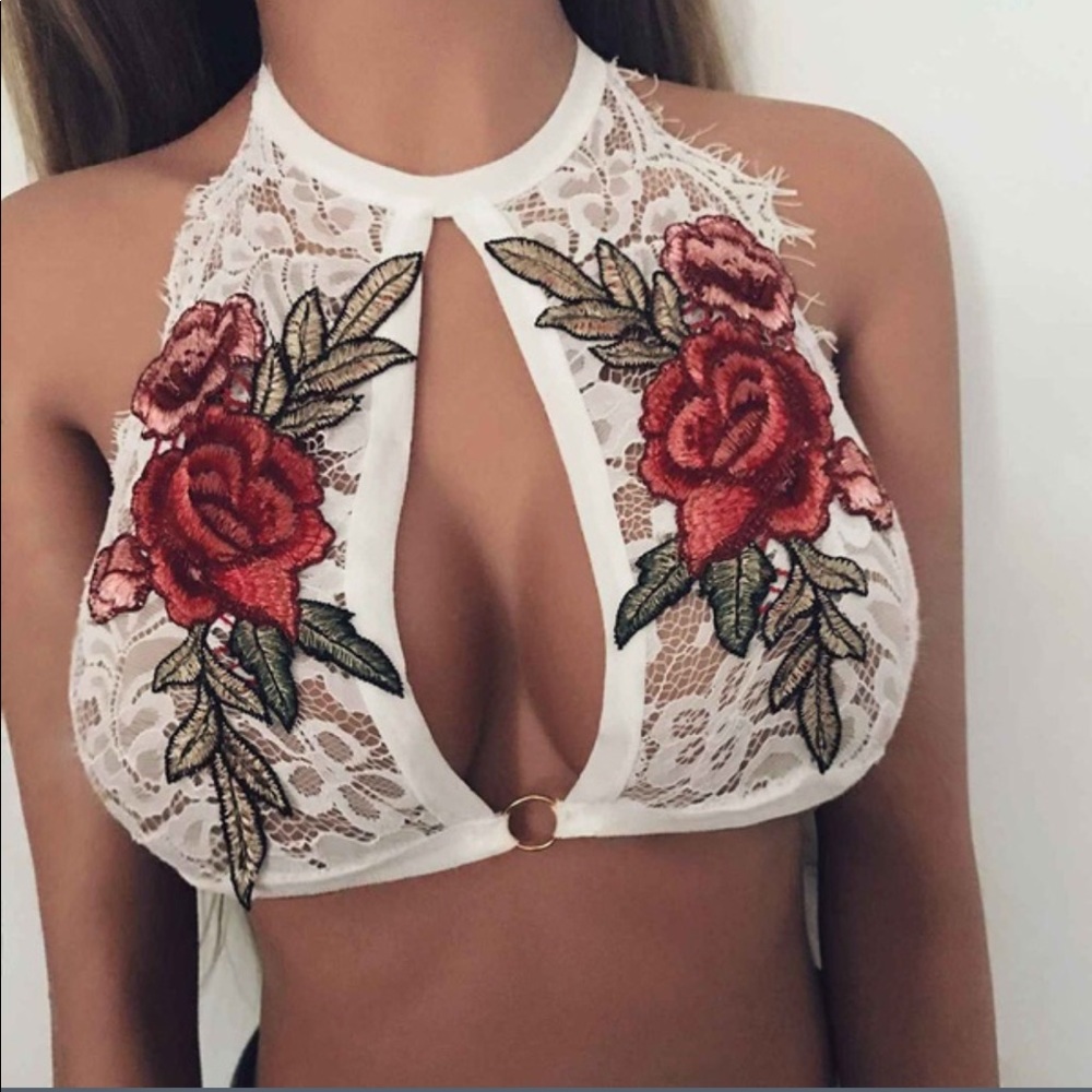 ❤️RESERVED FOR @des135❤️ Xochitl Floral Bralette - Picture 2 of 5