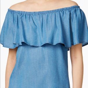 Off-the-shoulder top