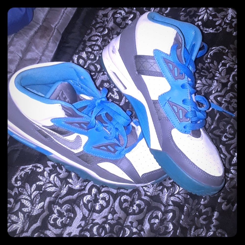 nike basketball shoes