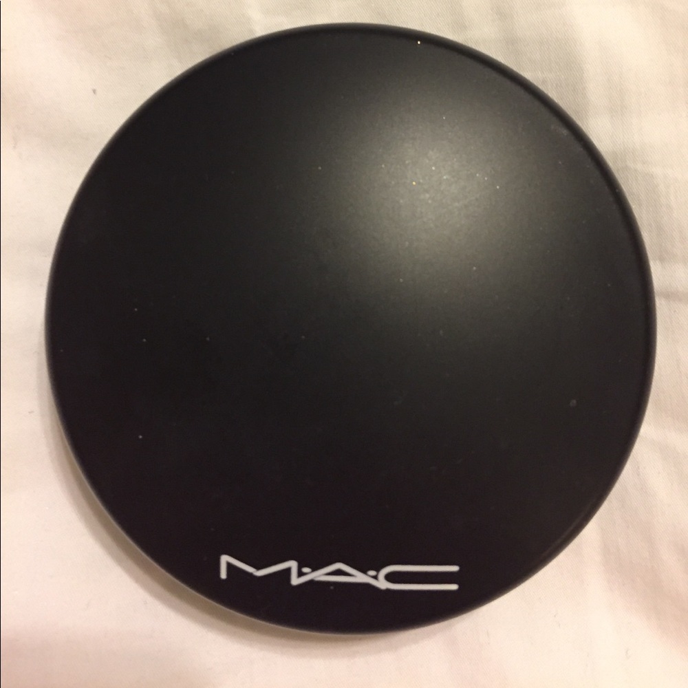MAC Mineralize Eyeshadow Quad