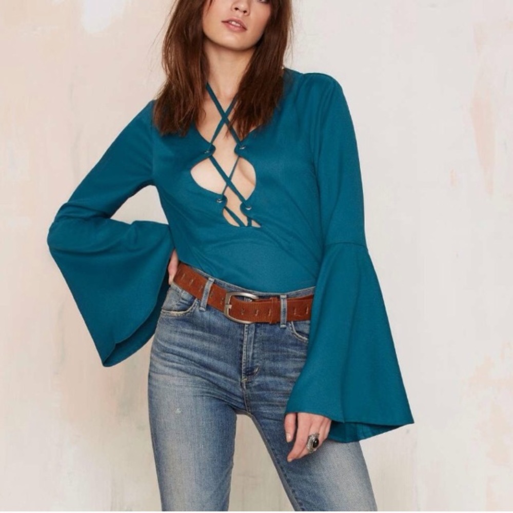 Nasty gal Harper lace up top bx1