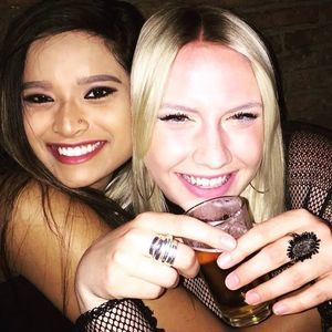 Meet your Posher, Caroline