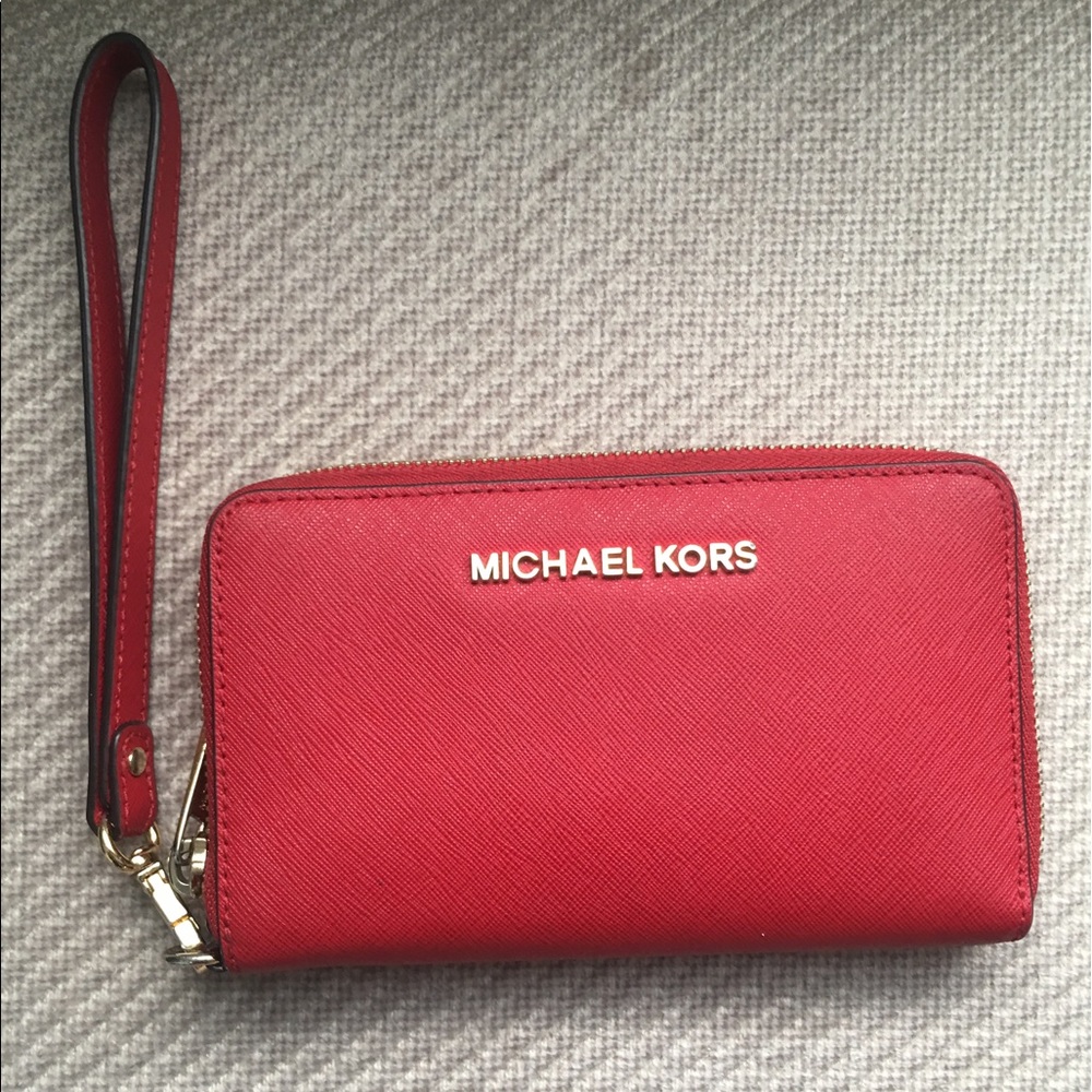 Michael Kors Leather Smart Phone Wristlet