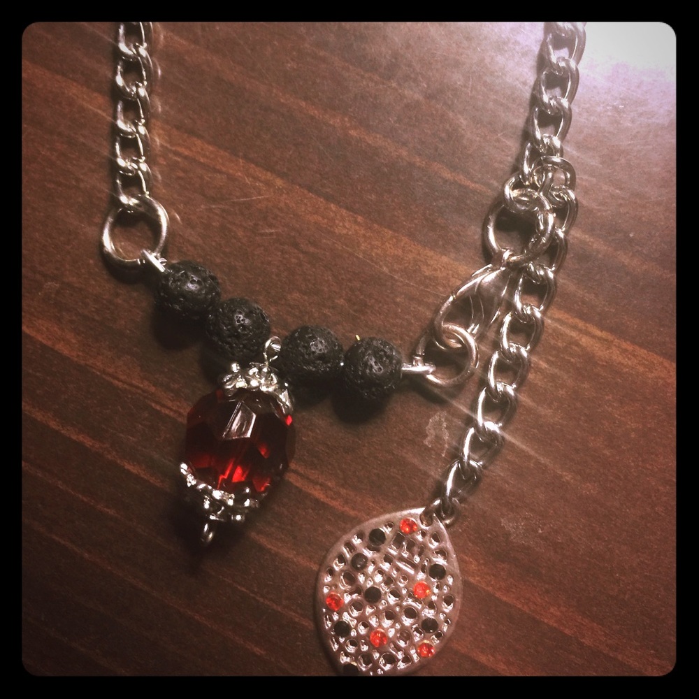 Diffuser bracelet with charms