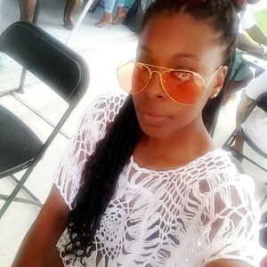 Meet your Posher, Chevon