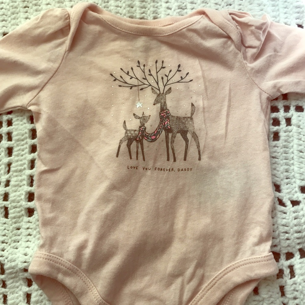 Baby gap daddy loves me onesie