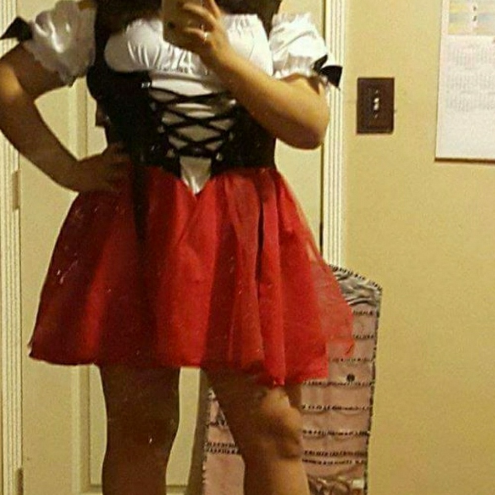 Red Riding Hood costume - Picture 2 of 2