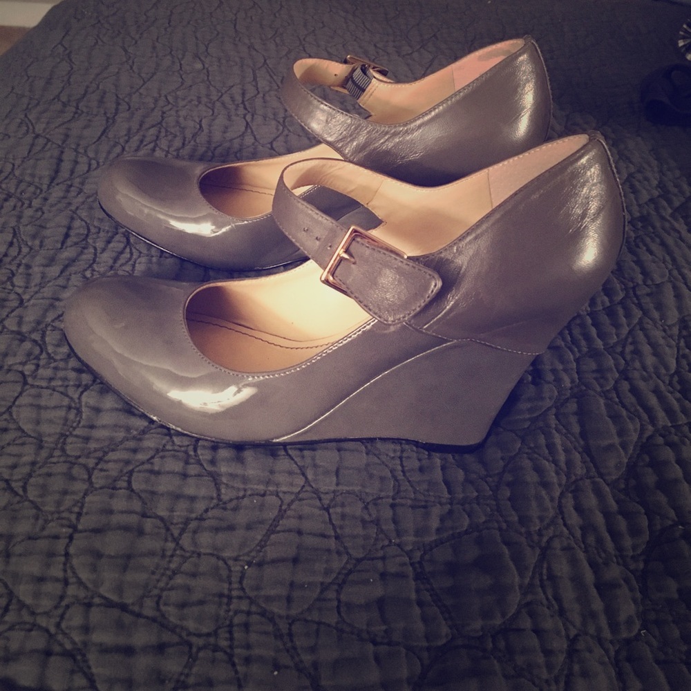 SALE🌼🌼🌼Nine West wedges
